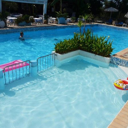 Kostaspant Apartment يورانيون المظهر الخارجي الصورة